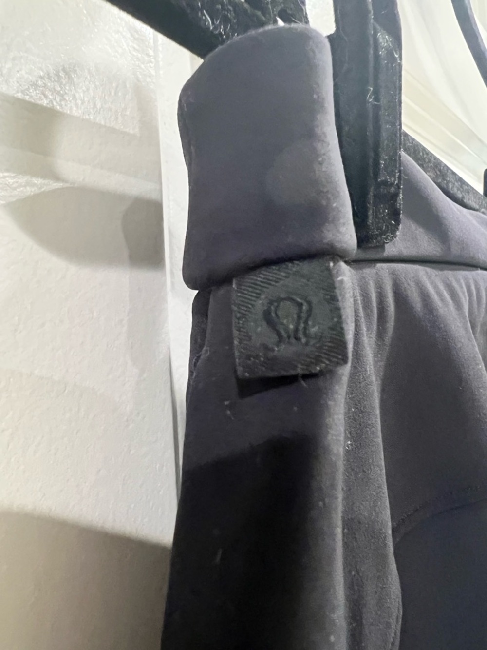 Lululemon On The Move Lightweight Pants – Black – Size 4 - Picture 4 of 7